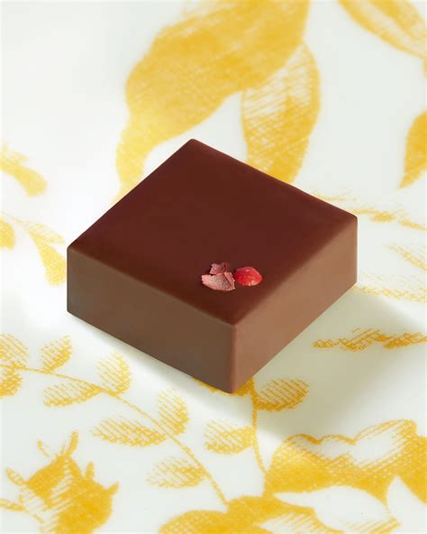 gucci osteria tokyo chocolate